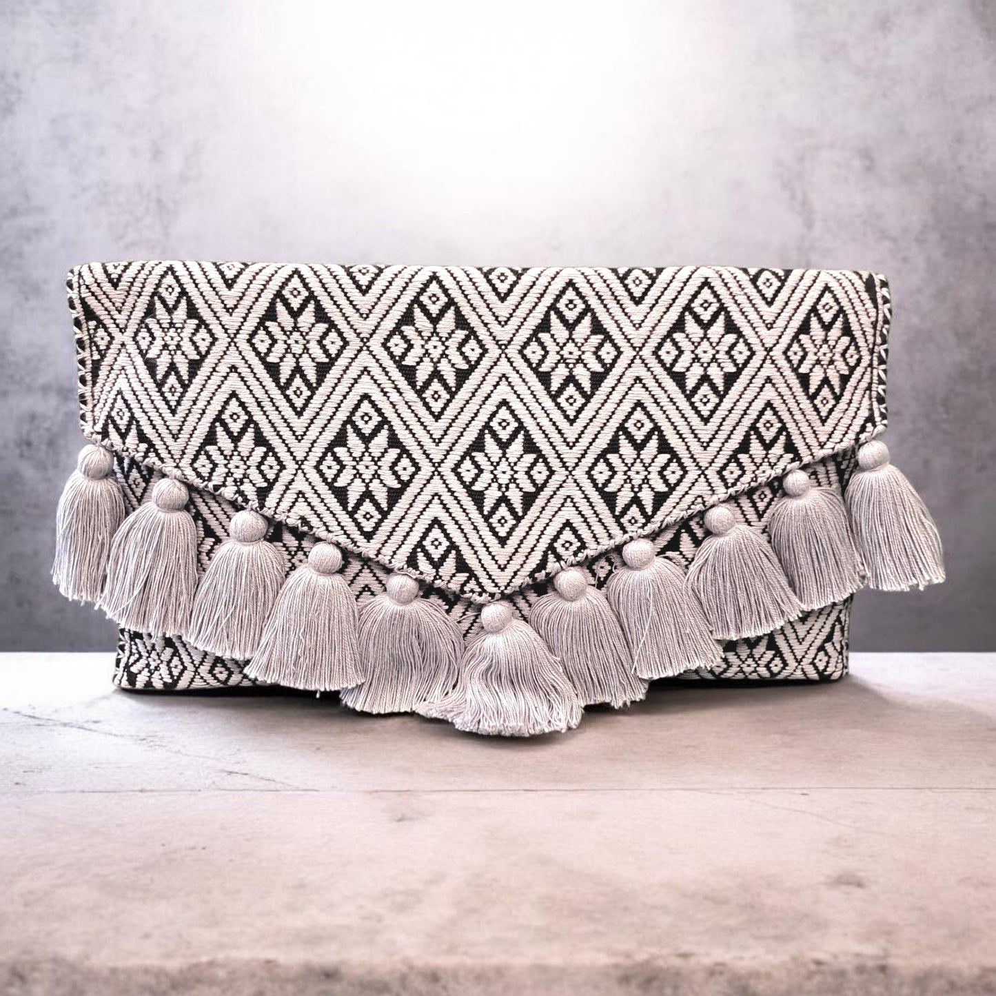 Clutch negro gris